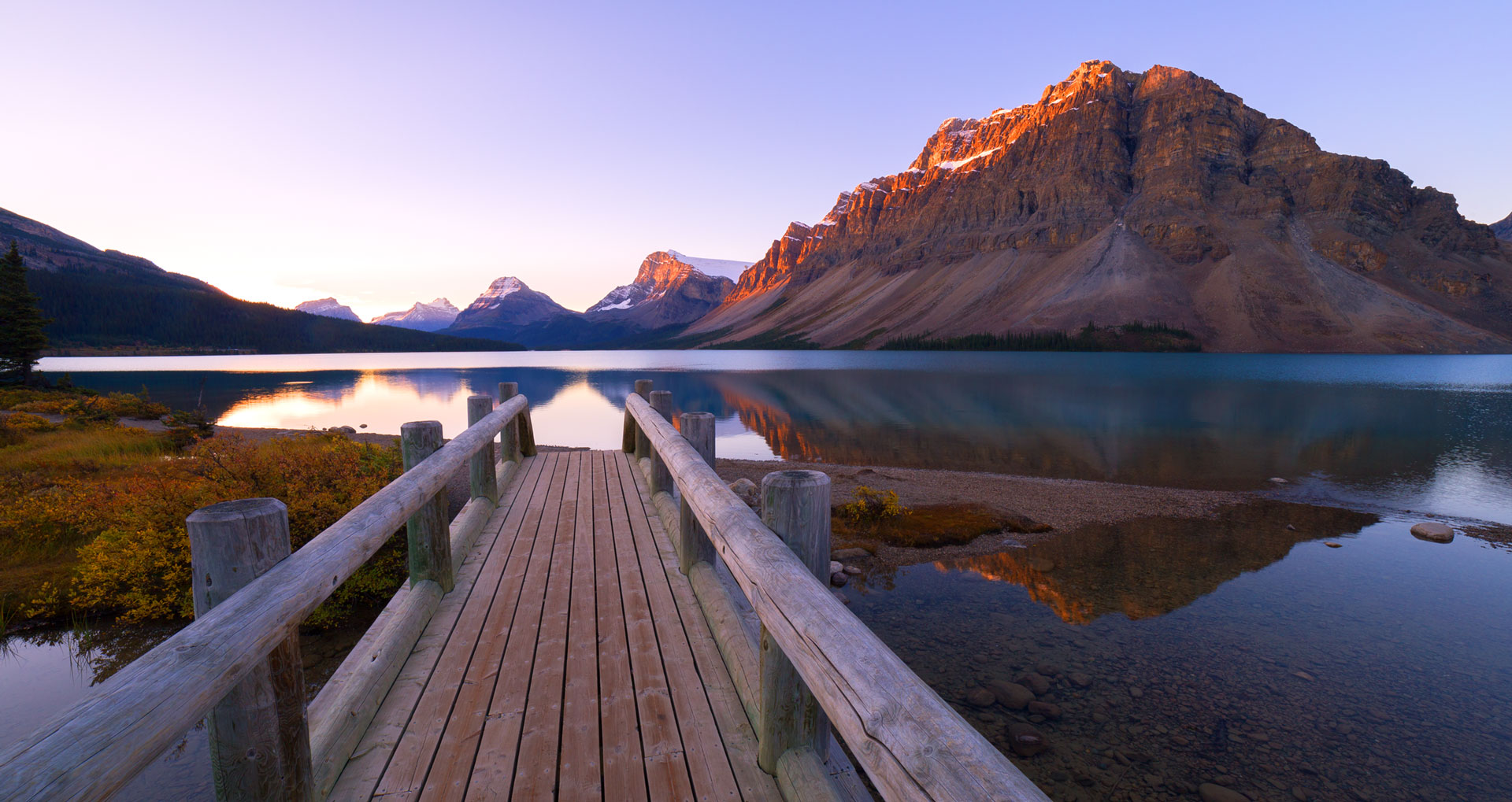 Peaceful mountain landscape - therapy background